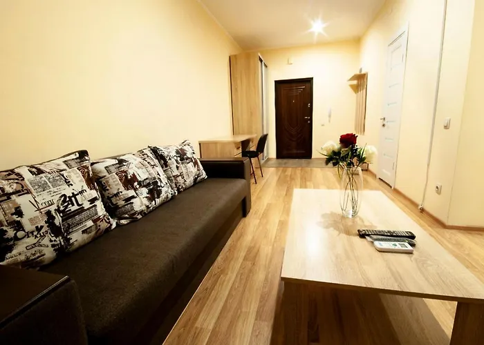 Wonderful Flat On Center